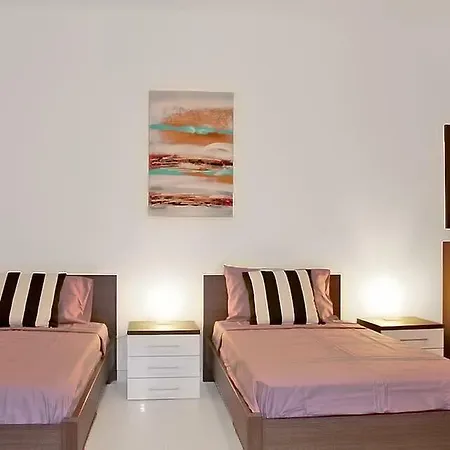 Seacrest B 8 Qawra Apartment